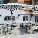 Laurus Lägenhetshotell
