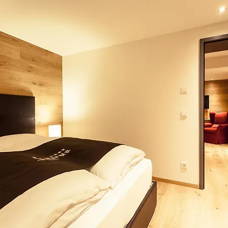 Lägenhetshotell Laurus 4*
