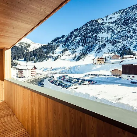 Laurus Aparthotel