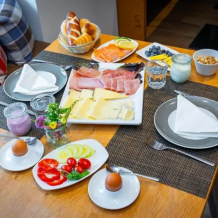Laurus Aparthotel 4*