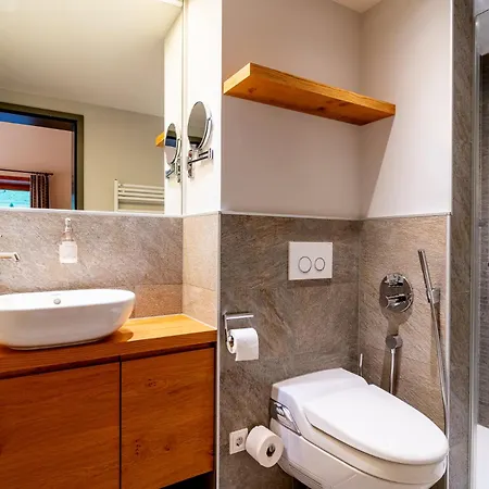 Laurus Aparthotel
