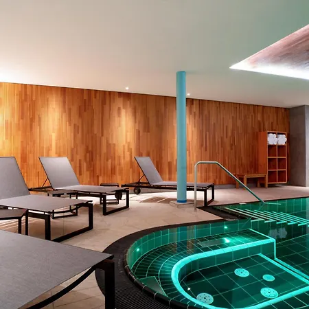 Aparthotel Laurus 4*