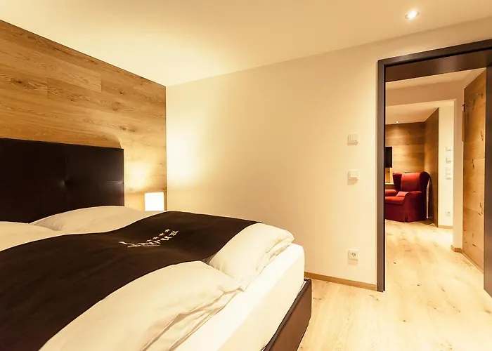 아파트호텔 Laurus 4*