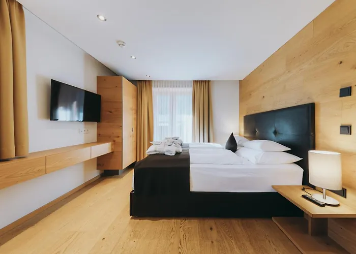 Laurus 레흐암 아르베르크