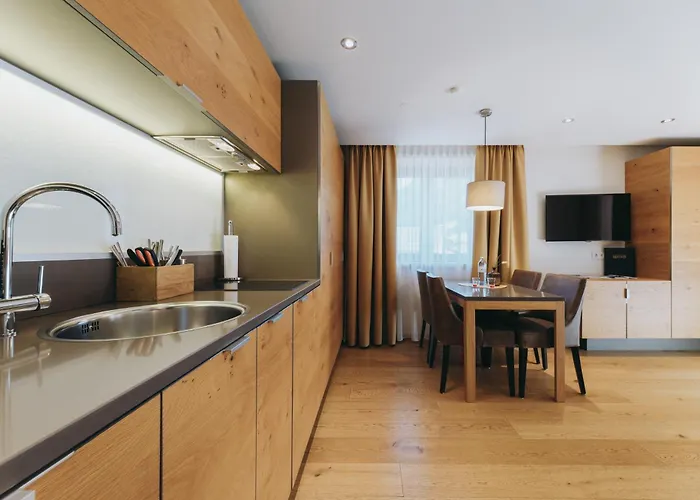 아파트호텔 Laurus 4*